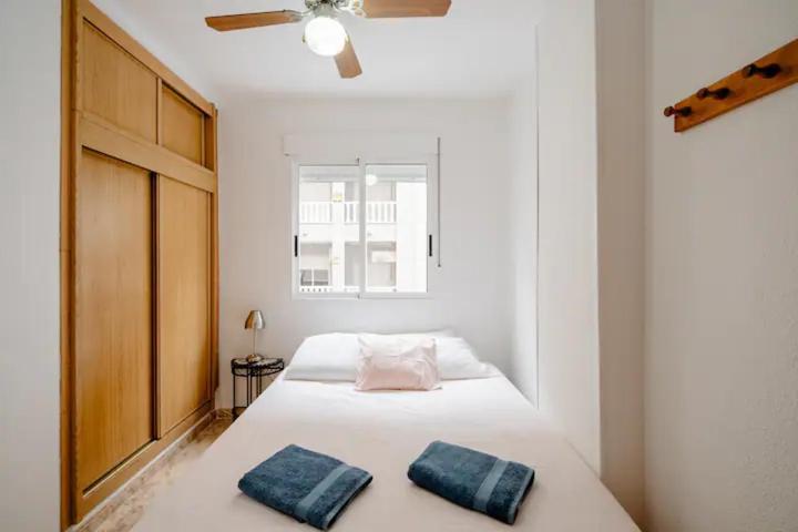 Apartamento Inteiro Acolhedor Perto Da Praia Torrevieja Eksteriør billede