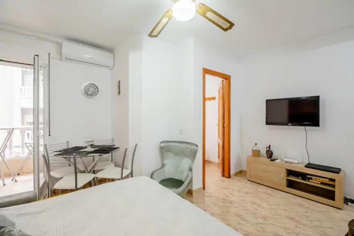 Apartamento Inteiro Acolhedor Perto Da Praia Torrevieja Eksteriør billede