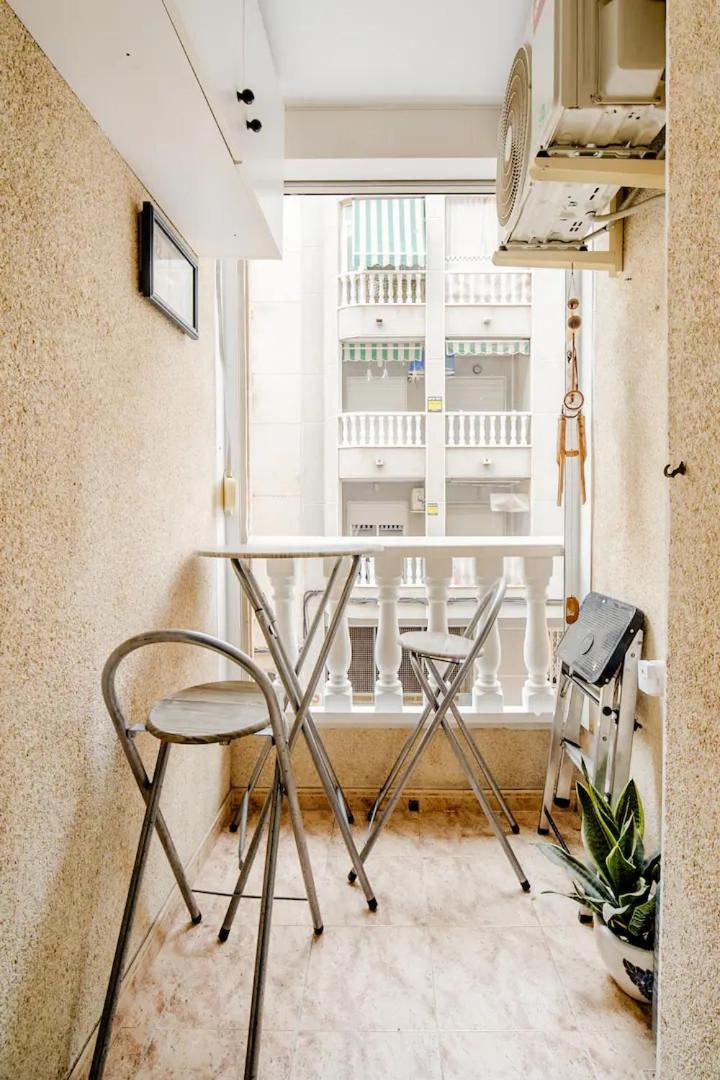 Apartamento Inteiro Acolhedor Perto Da Praia Torrevieja Eksteriør billede